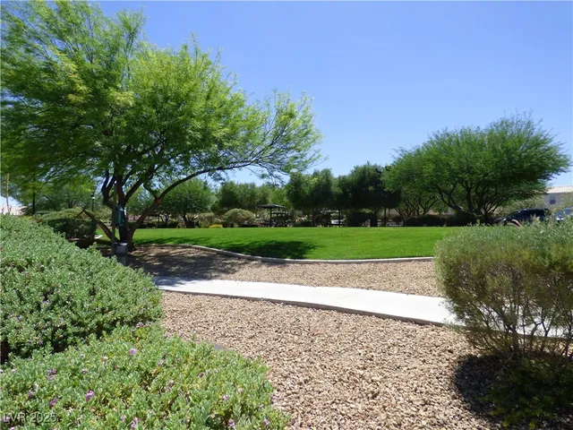 $1,575 | 9353 Leaping Deer Place, Unit 101, Las Vegas, NV 89178