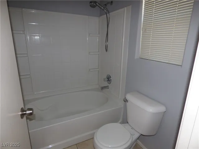 $1,575 | 9353 Leaping Deer Place, Unit 101, Las Vegas, NV 89178