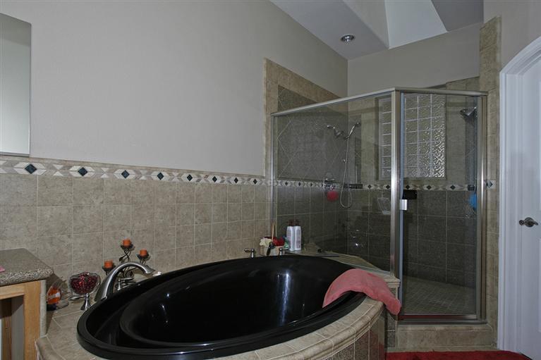 2416 Rodeo Street Selma, CA 93662 - Photo 18 of 99 Gallery Image 18