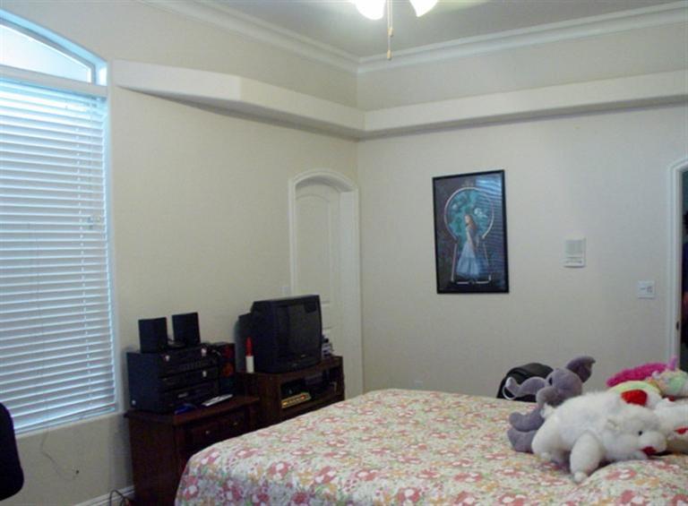 2416 Rodeo Street Selma, CA 93662 - Photo 83 of 99 Other bedroom with shared Jack n Jill bath