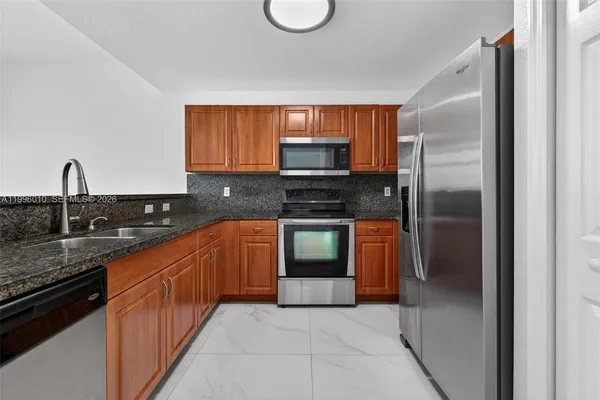 $2,800 | 11103 Northwest 83rd Street, Unit 204, Doral, FL 33178