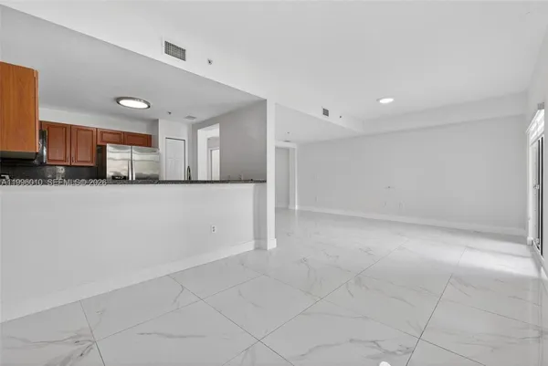 $2,800 | 11103 Northwest 83rd Street, Unit 204, Doral, FL 33178