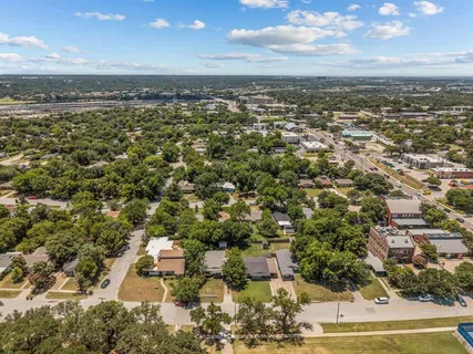 $298,000 | 4509 Donnelly Avenue, Fort Worth, TX 76107