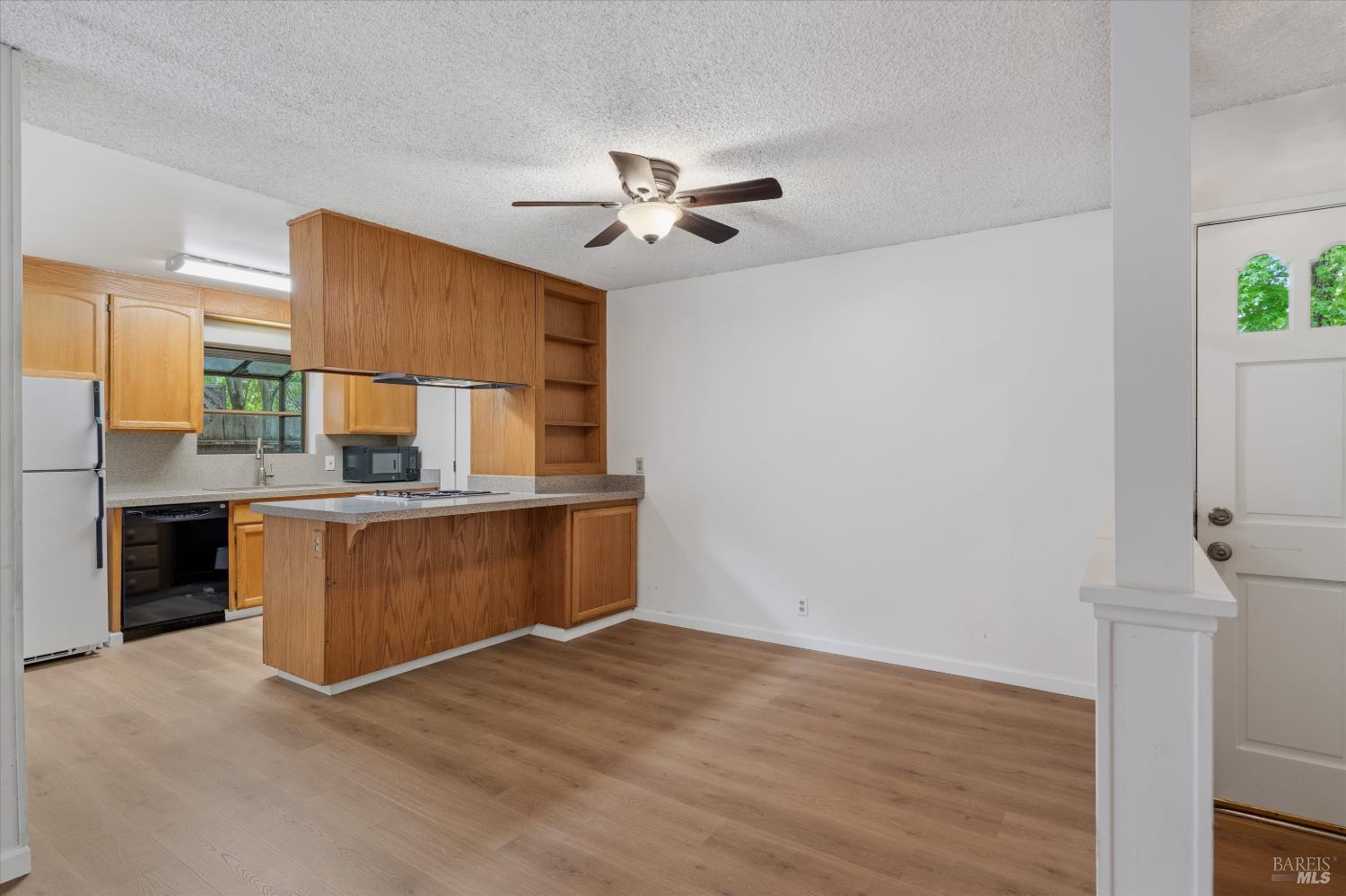 3563 Hoen Avenue Santa Rosa, CA 95405 - Photo 6 of 26