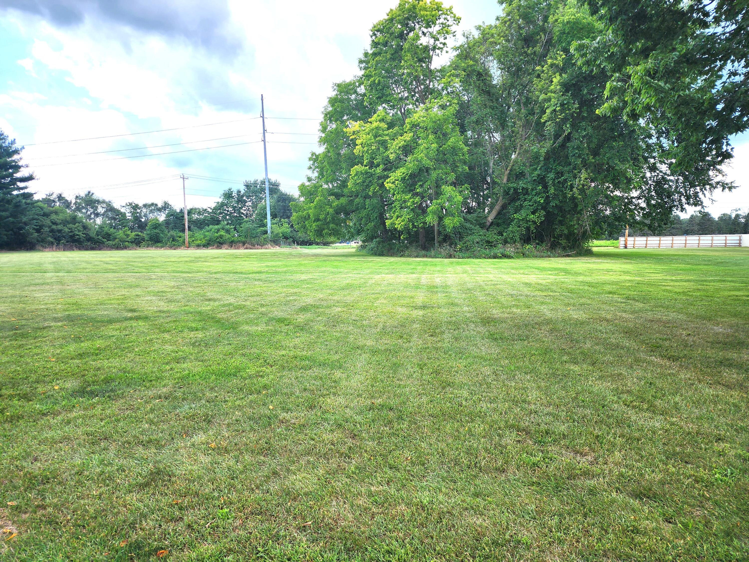 Three North Erie Street Three Rivers, MI 49093 - Photo 5 of 12 erie st pic 4