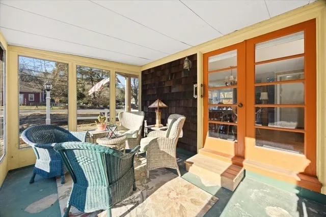 $450,000 | 5 Freetown Street, Lakeville, MA 02347