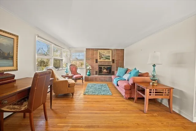 $450,000 | 5 Freetown Street, Lakeville, MA 02347