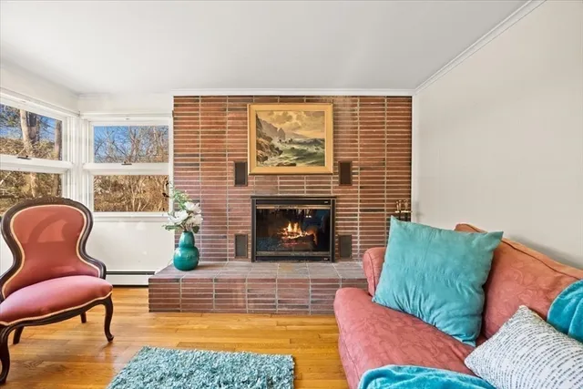 $450,000 | 5 Freetown Street, Lakeville, MA 02347