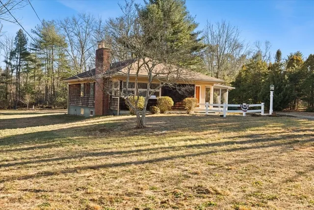 $450,000 | 5 Freetown Street, Lakeville, MA 02347