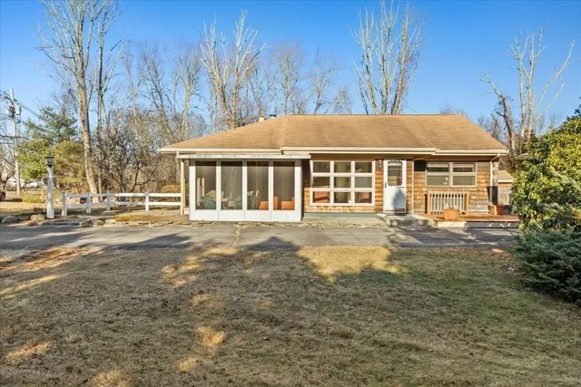 $450,000 | 5 Freetown Street, Lakeville, MA 02347