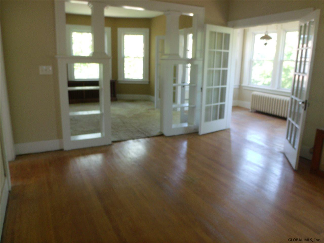 1727 Rugby Road Schenectady, NY 12309 - Photo 3 of 18 Photo 3