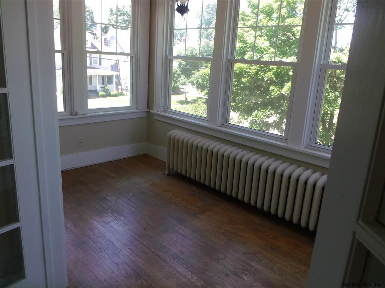 1727 Rugby Road Schenectady, NY 12309 - Photo 5 of 18 Photo 5