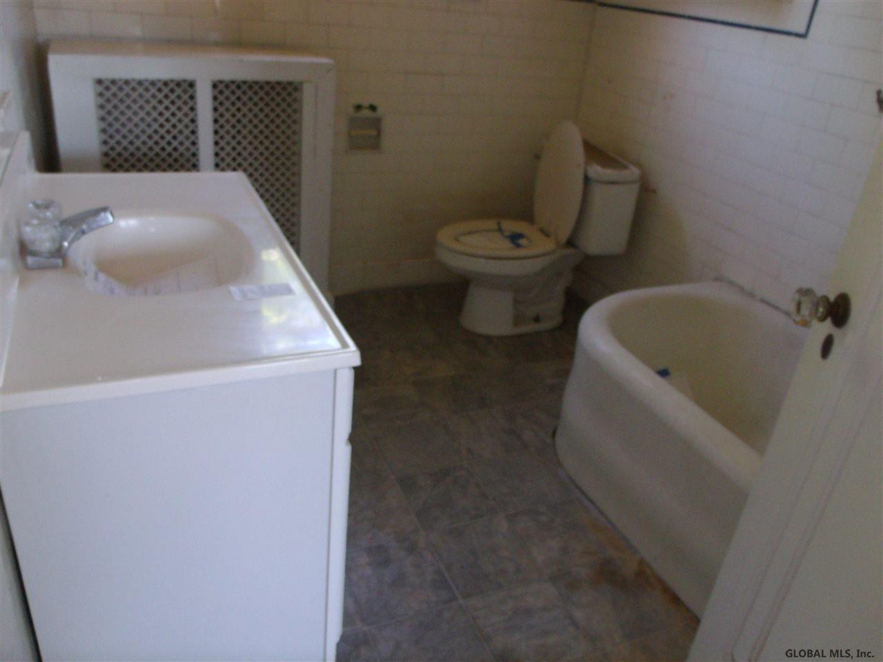 1727 Rugby Road Schenectady, NY 12309 - Photo 10 of 18 Photo 10