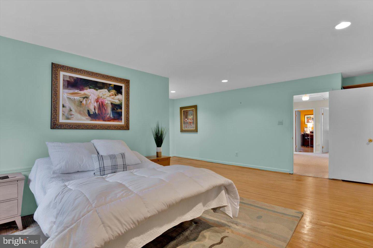 123 Hart Road Cherry Hill, NJ 08034 - Photo 40 of 57 a bedroom with a bed and a painting on the wall