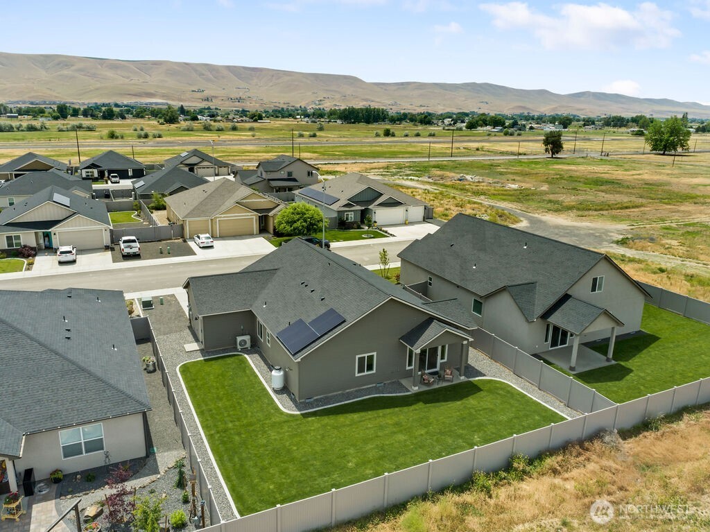 231 Shrute Road Prosser, WA 99350 - Photo 36 of 36 an aerial view of residential houses with outdoor space and river