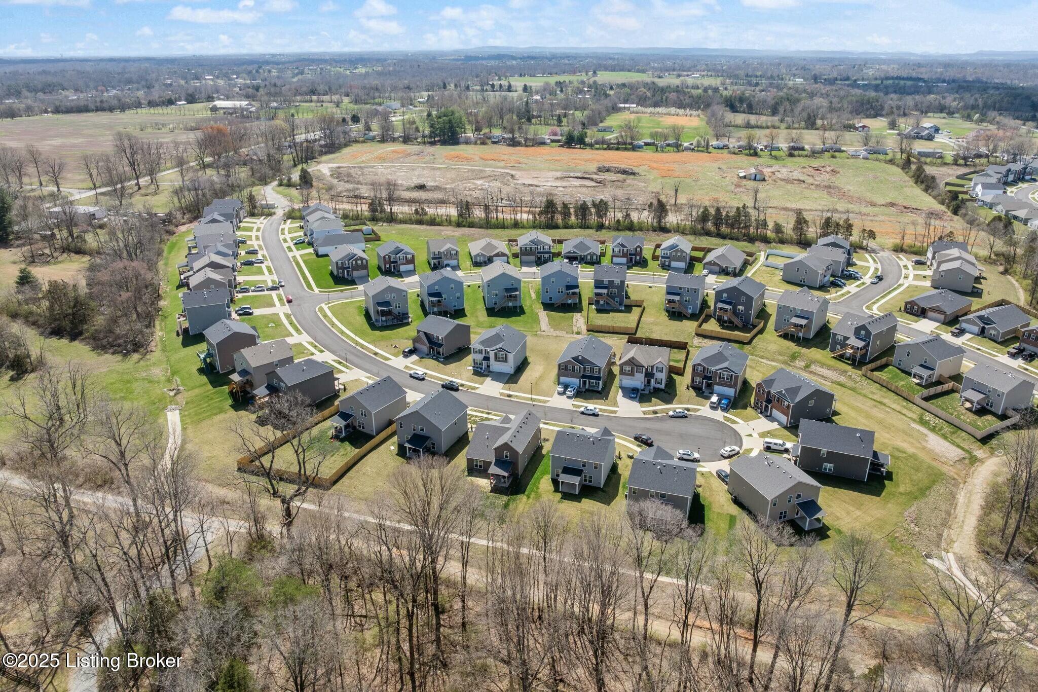 8428 Gateway Run Road Louisville, KY 40229 - Photo 42 of 63 tempImageJJ7gWY