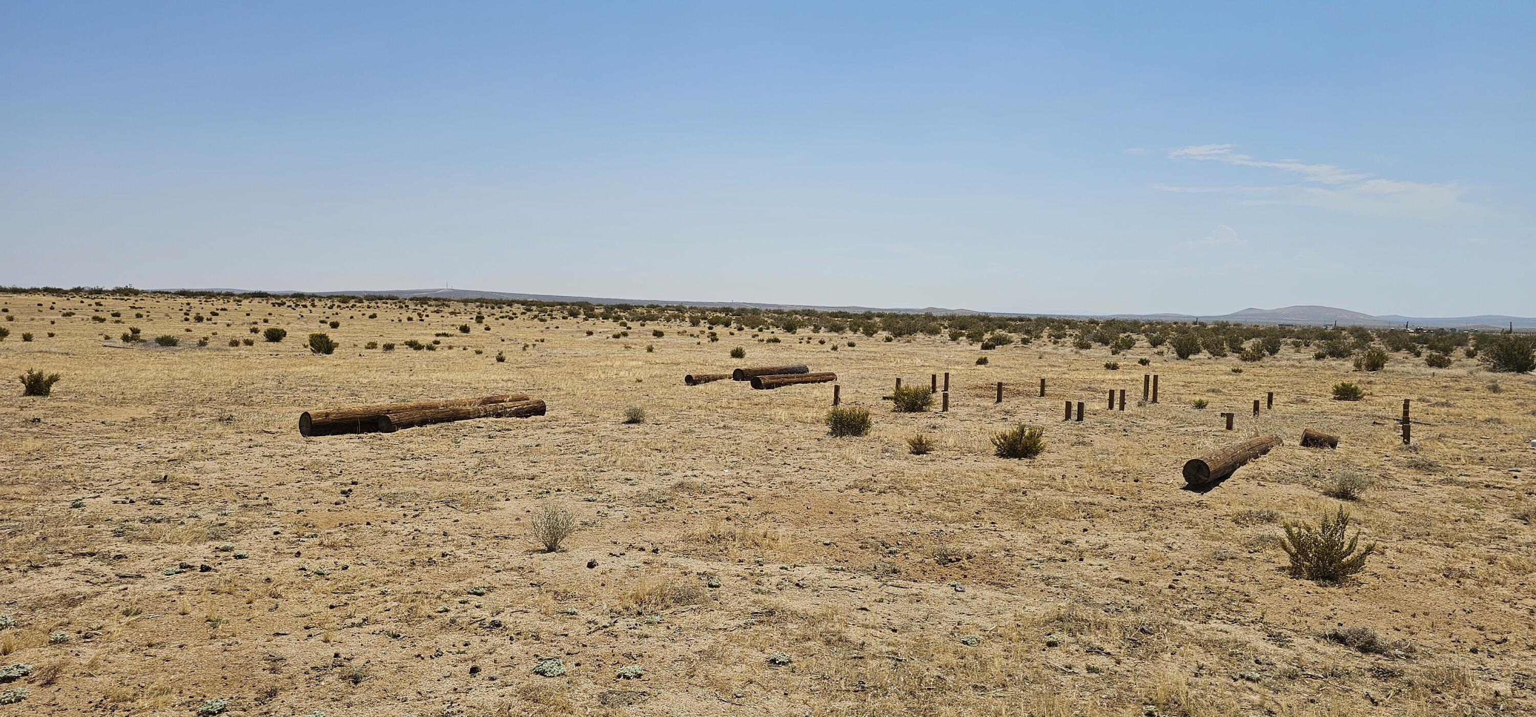 58 20th Street West Mojave, CA 93501 - Photo 3 of 8 a view of water view