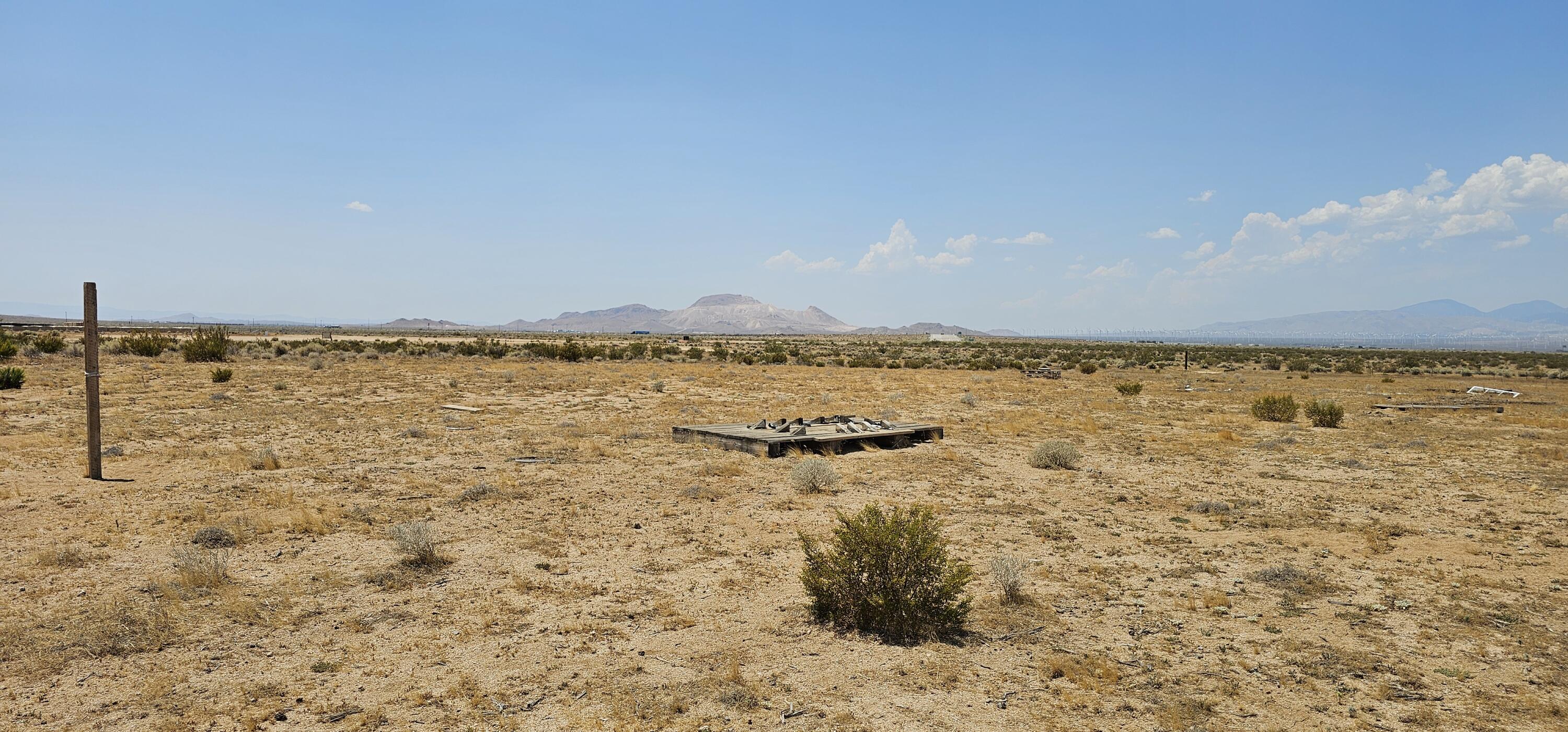 58 20th Street West Mojave, CA 93501 - Photo 4 of 8 a view of ocean view