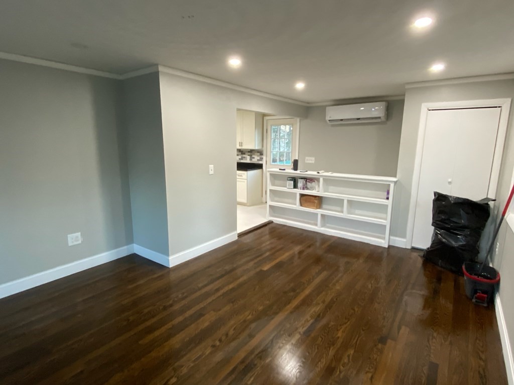 17 Butler Street Worcester, MA 01607 - Photo 6 of 9 Gallery Image 6