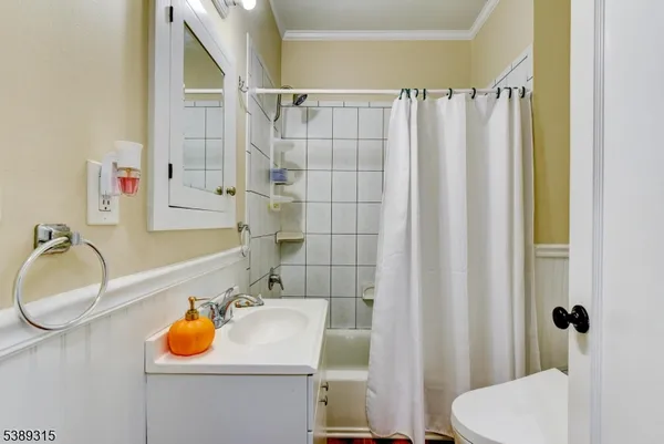 $775,000 | 126 Snyder Avenue, Berkeley Heights, NJ 07922