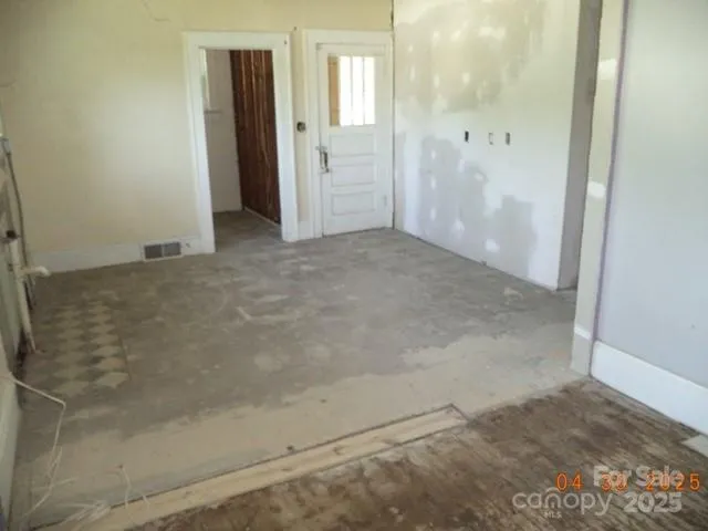 $160,000 | 216 North Rowan Avenue, Spencer, NC 28159