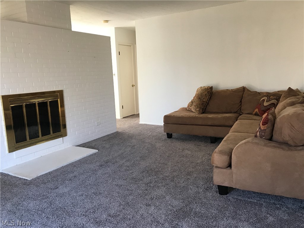 4028 Dartford Road South Euclid, OH 44121 - Photo 2 of 13