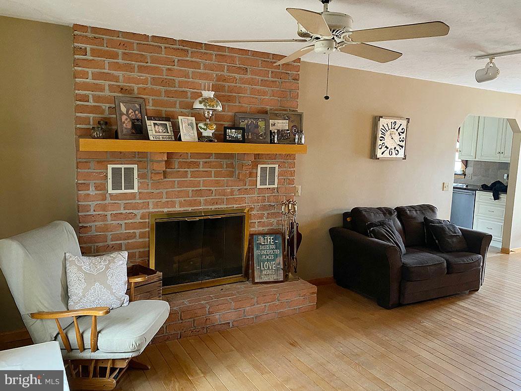 5606 Fish And Game Road Dover, PA 17315 - Photo 3 of 35