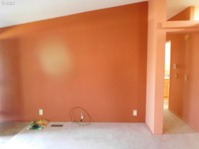 724 North 4th Street Athena, OR 97813 - Photo 8 of 17 a room with a door