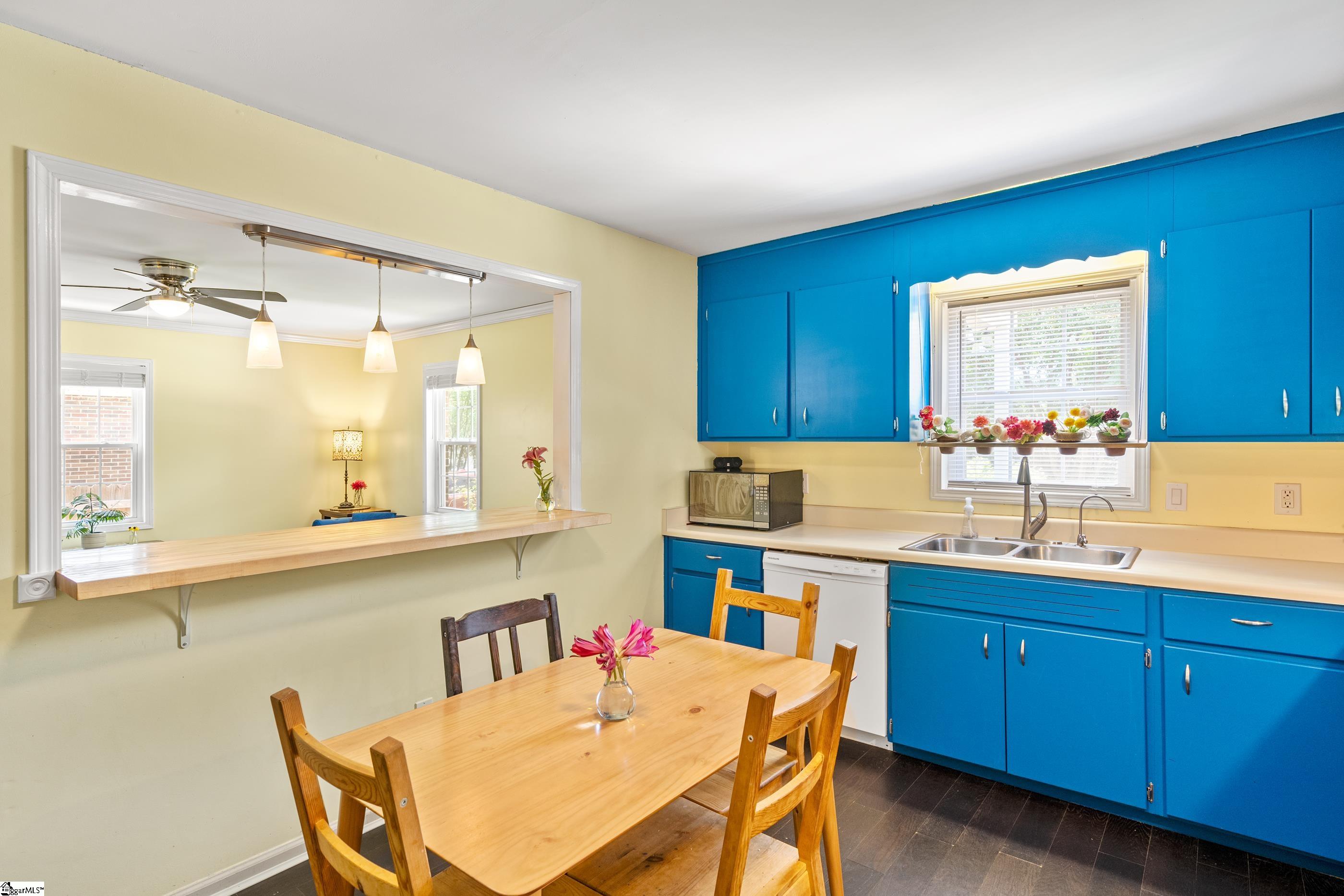 608 Hampton Avenue Greenville, SC 29601 - Photo 11 of 30