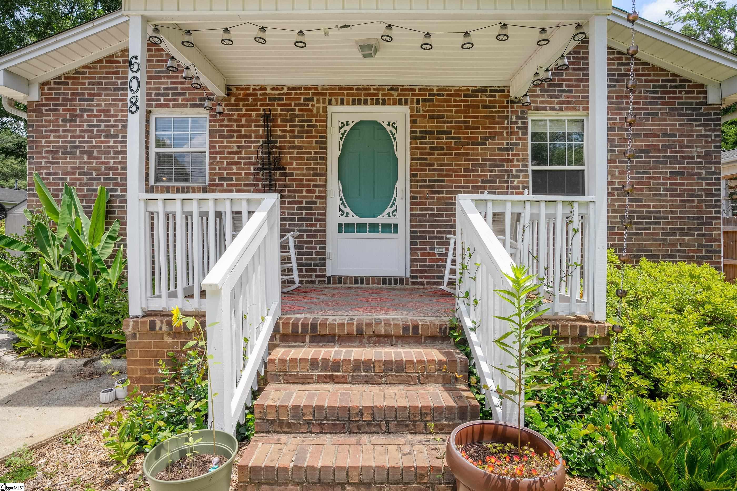 608 Hampton Avenue Greenville, SC 29601 - Photo 2 of 30