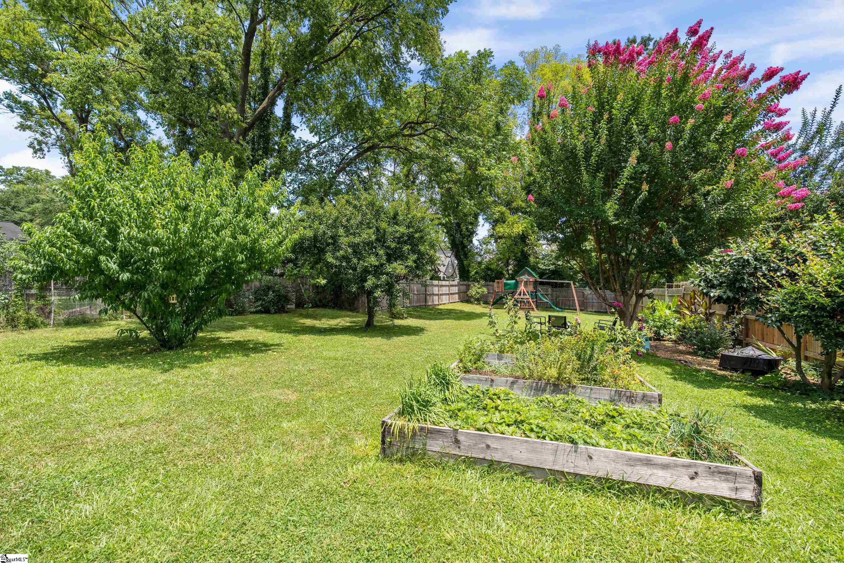 608 Hampton Avenue Greenville, SC 29601 - Photo 21 of 30