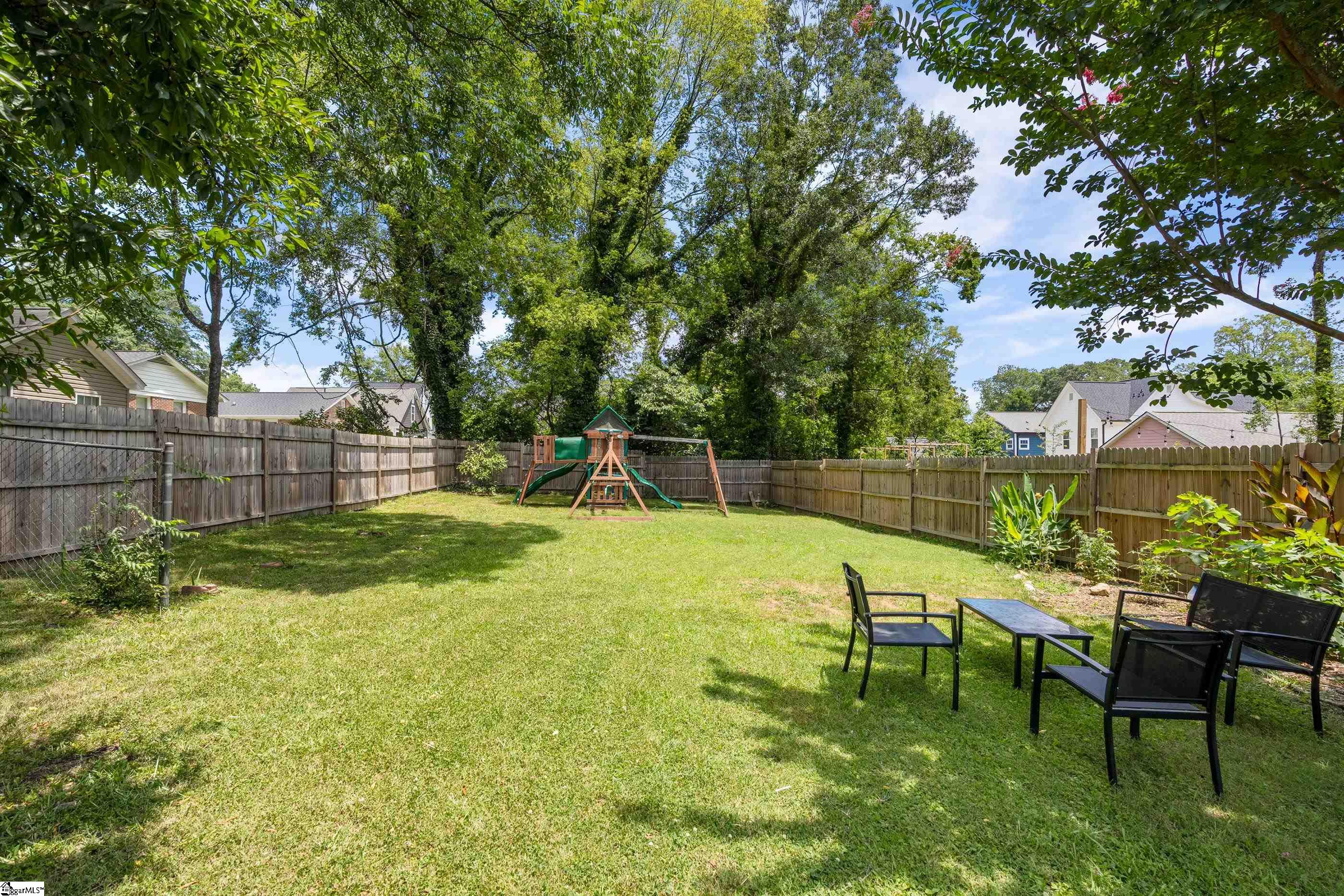 608 Hampton Avenue Greenville, SC 29601 - Photo 22 of 30