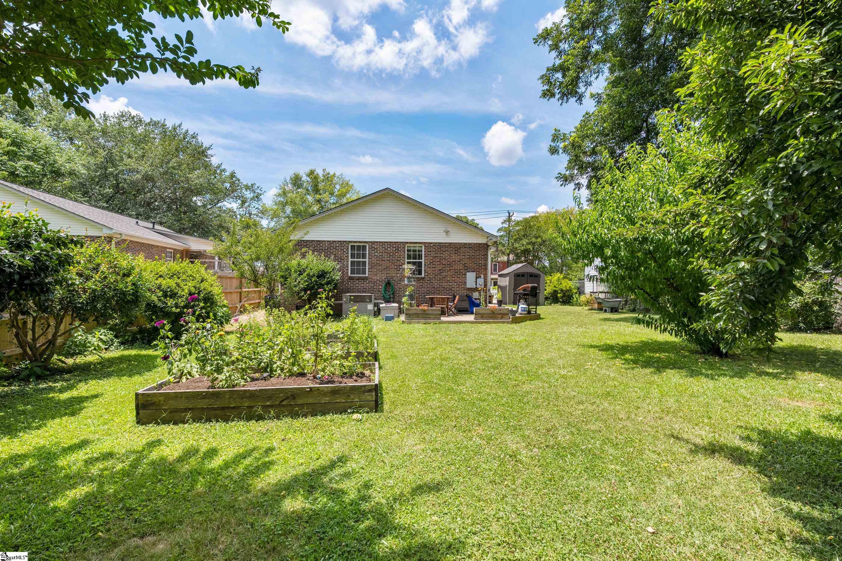 608 Hampton Avenue Greenville, SC 29601 - Photo 23 of 30