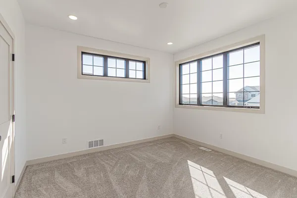 $620,000 | 8820 Northern Lgts Avenue, Horace, ND 58047