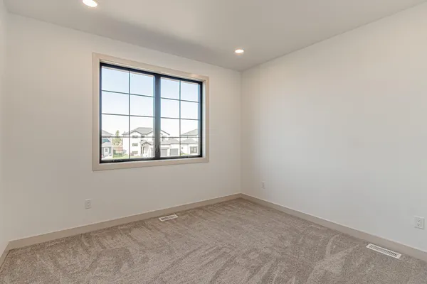 $620,000 | 8820 Northern Lgts Avenue, Horace, ND 58047