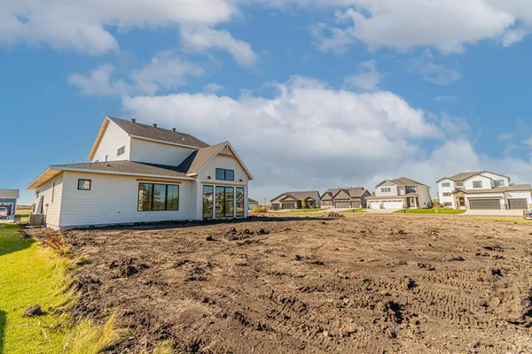 $620,000 | 8820 Northern Lgts Avenue, Horace, ND 58047