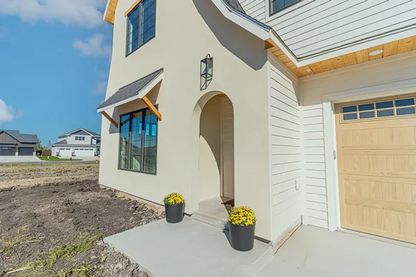 $620,000 | 8820 Northern Lgts Avenue, Horace, ND 58047