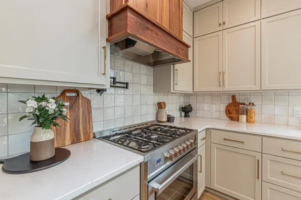 $620,000 | 8820 Northern Lgts Avenue, Horace, ND 58047