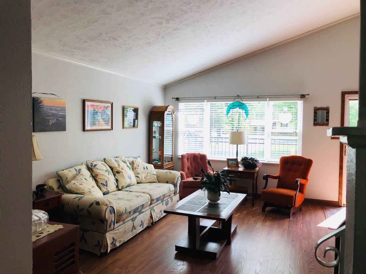 6026 South Keystone Avenue Indianapolis, IN 46227 - Photo 4 of 25