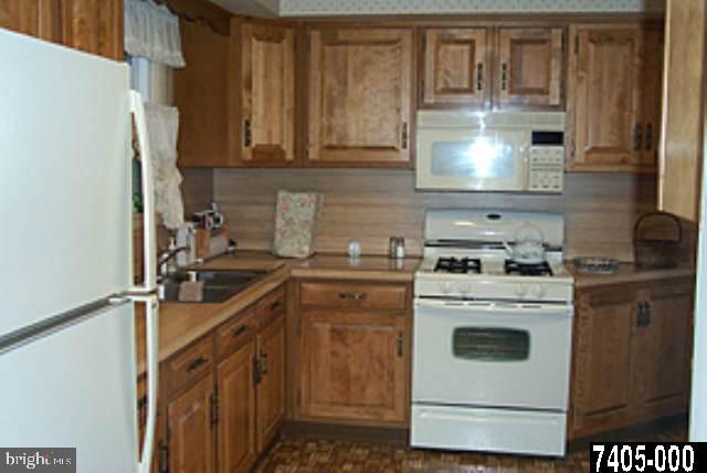 2299 Sycamore Road York, PA 17408 - Photo 4 of 9
