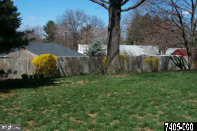 2299 Sycamore Road York, PA 17408 - Photo 9 of 9