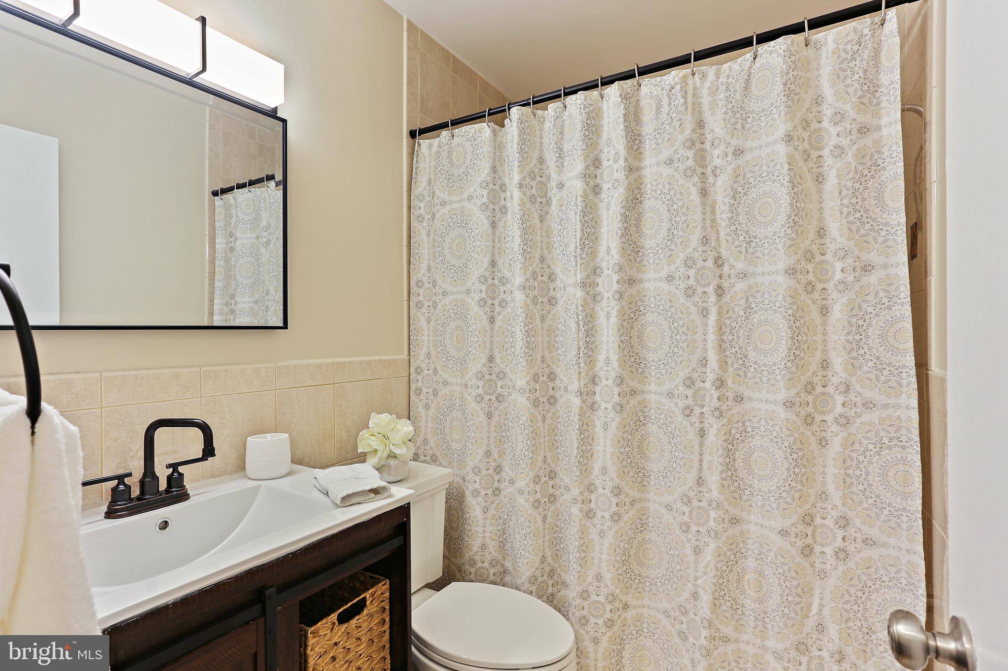 403 Eisner Street Silver Spring, MD 20901 - Photo 22 of 36 Hall Bath