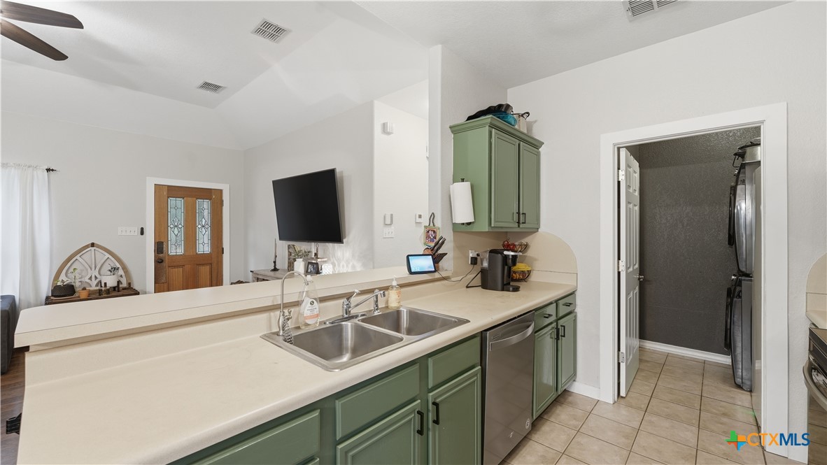 2216 Hornsby Spring Branch, TX 78070 - Photo 13 of 33 a bathroom with a sink and a mirror