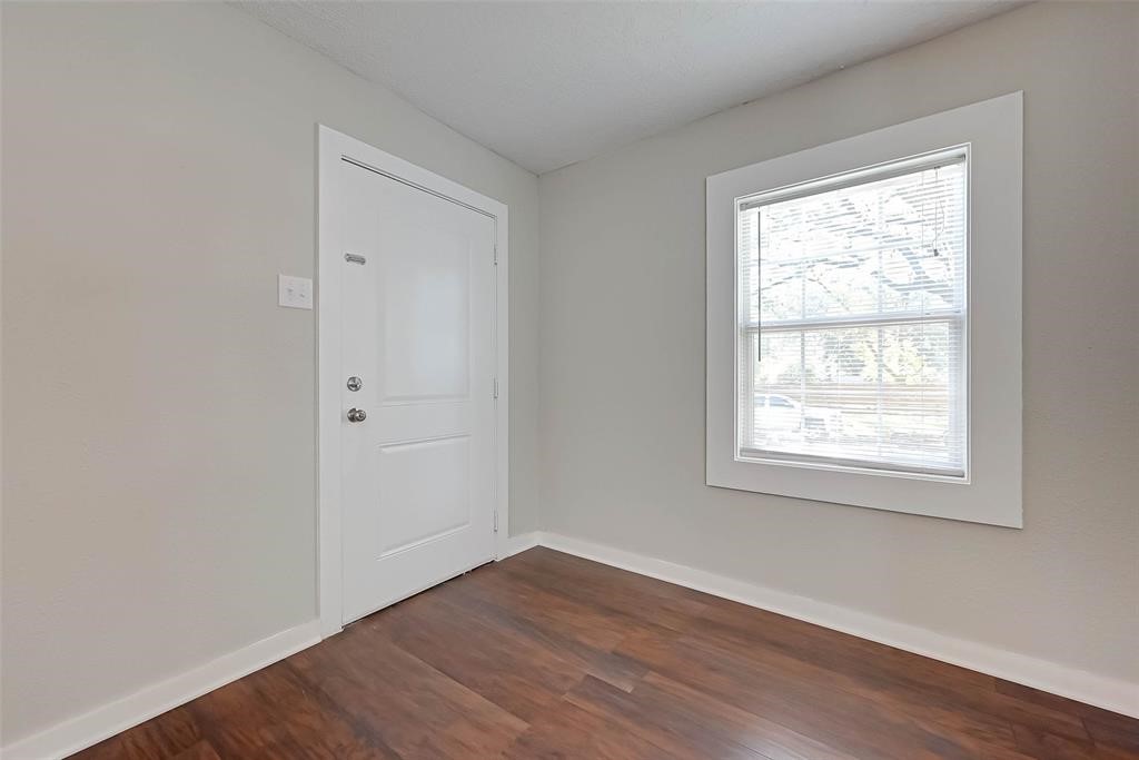 604 Ruth Street Baytown, TX 77520 - Photo 7 of 29 Gallery Image 7