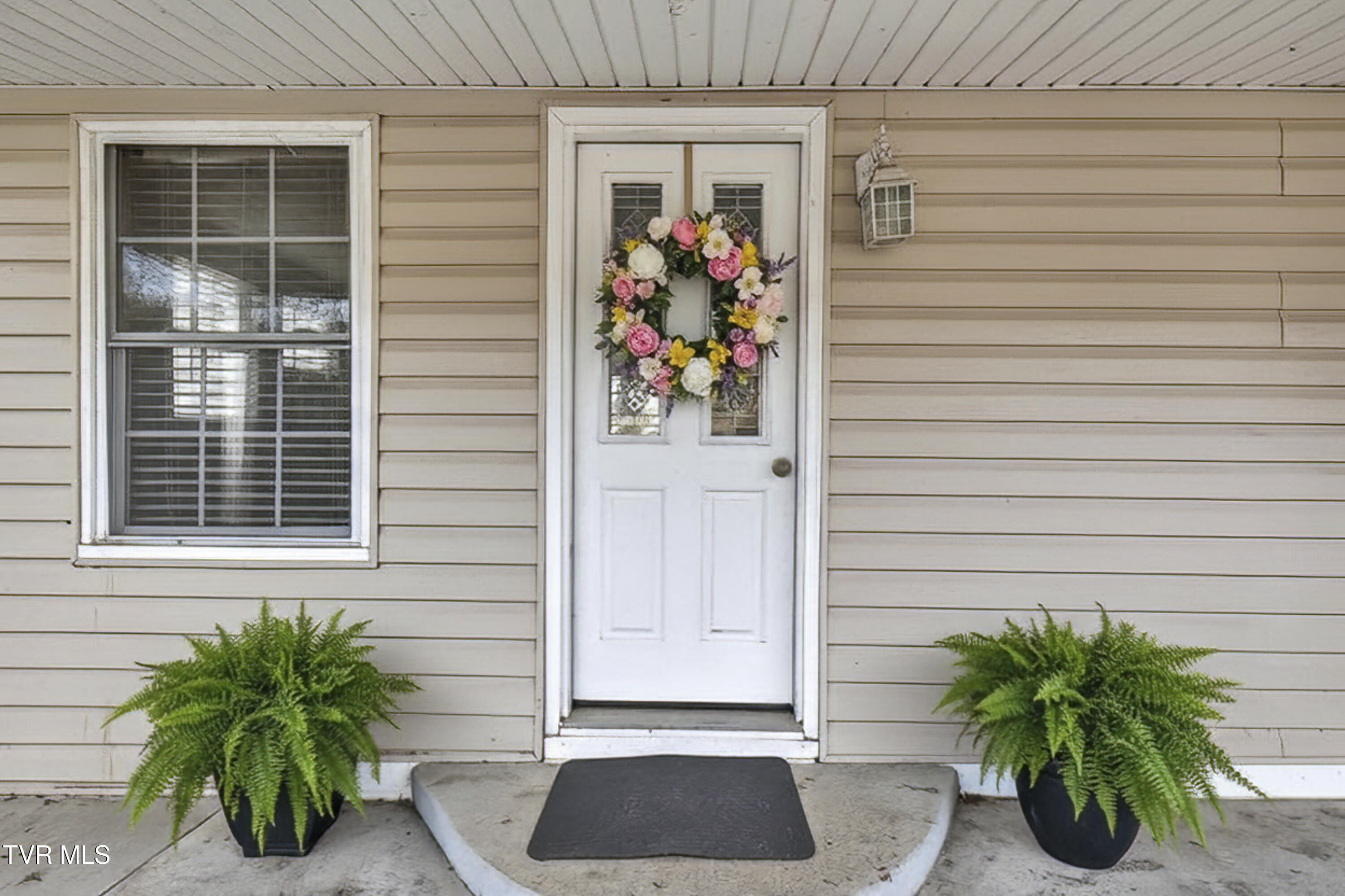 1319 5th Street Bristol, TN 37620 - Photo 5 of 23 1319-5th-St-Bristol-TN Matt-Smith-Realty