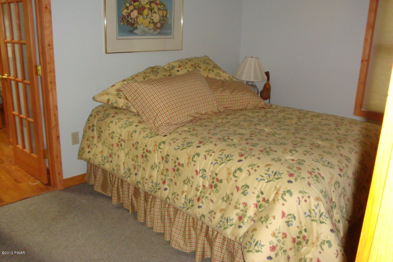 33 Ledge Road Lakeville, PA 18438 - Photo 12 of 21