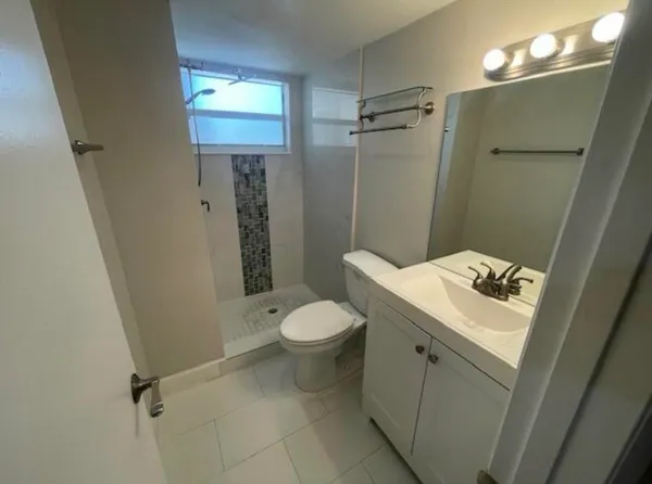 $117,000 | 705 Lori Drive, Unit 216, Palm Springs, FL 33461