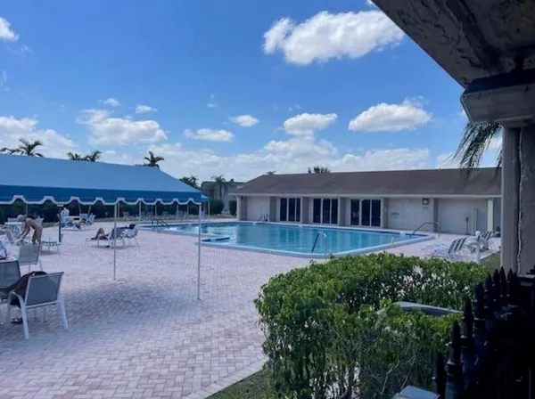 $117,000 | 705 Lori Drive, Unit 216, Palm Springs, FL 33461