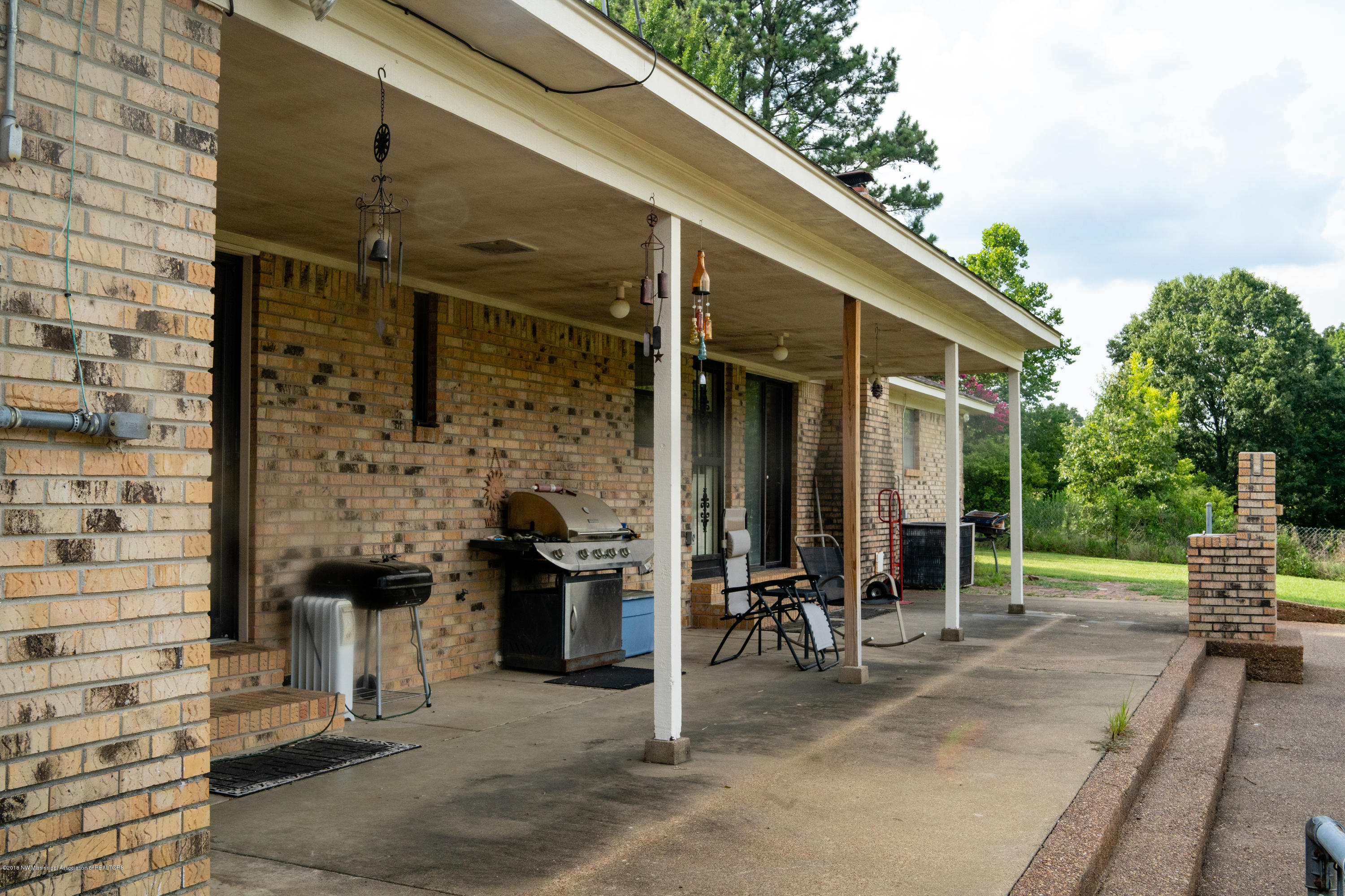 864 Malone Road South Hernando, MS 38632 - Photo 5 of 19 DSC04884