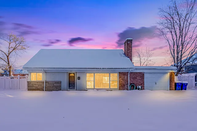 $3,800 | 3225 Illinois Road, Wilmette, IL 60091